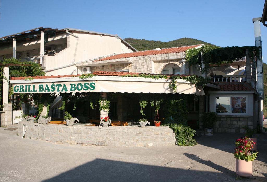 Boss Apartment *